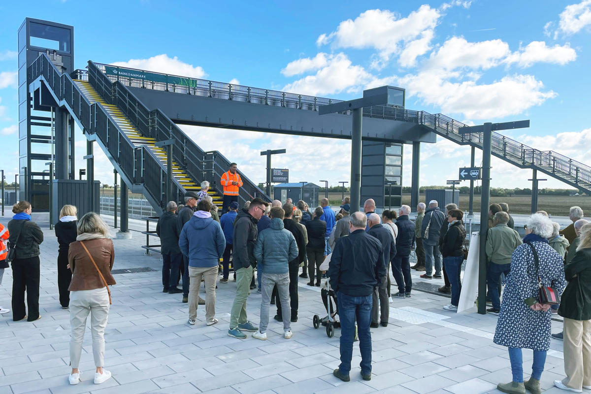 Velbesøgt nabodag med tunnelfabrik og Rødby station