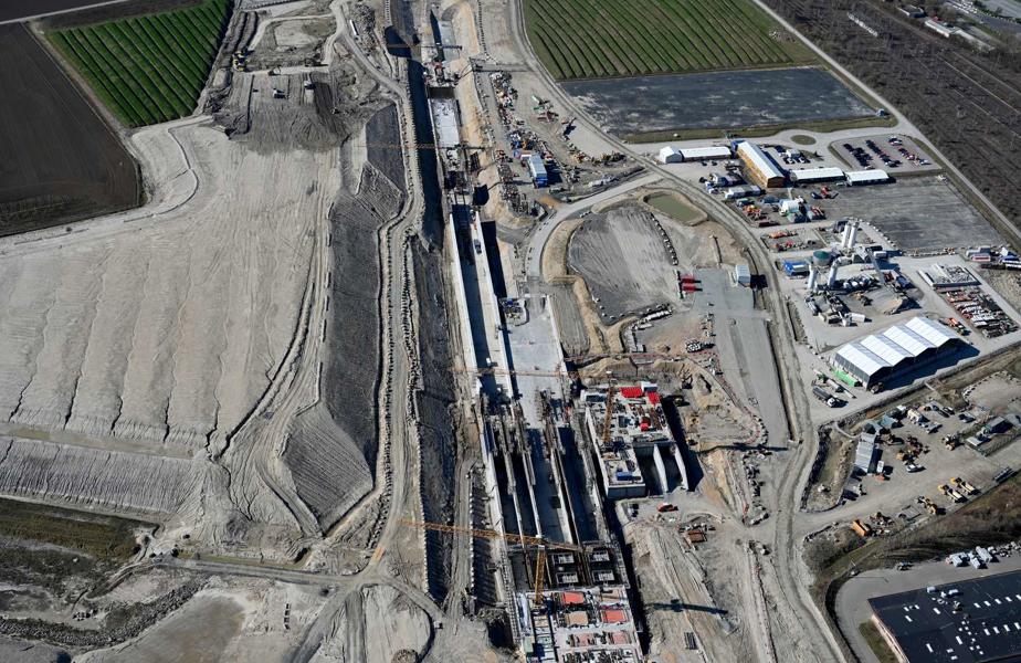Ein Luftbild zeigt das Tunnelportal aus Blickrichtung Norden.
